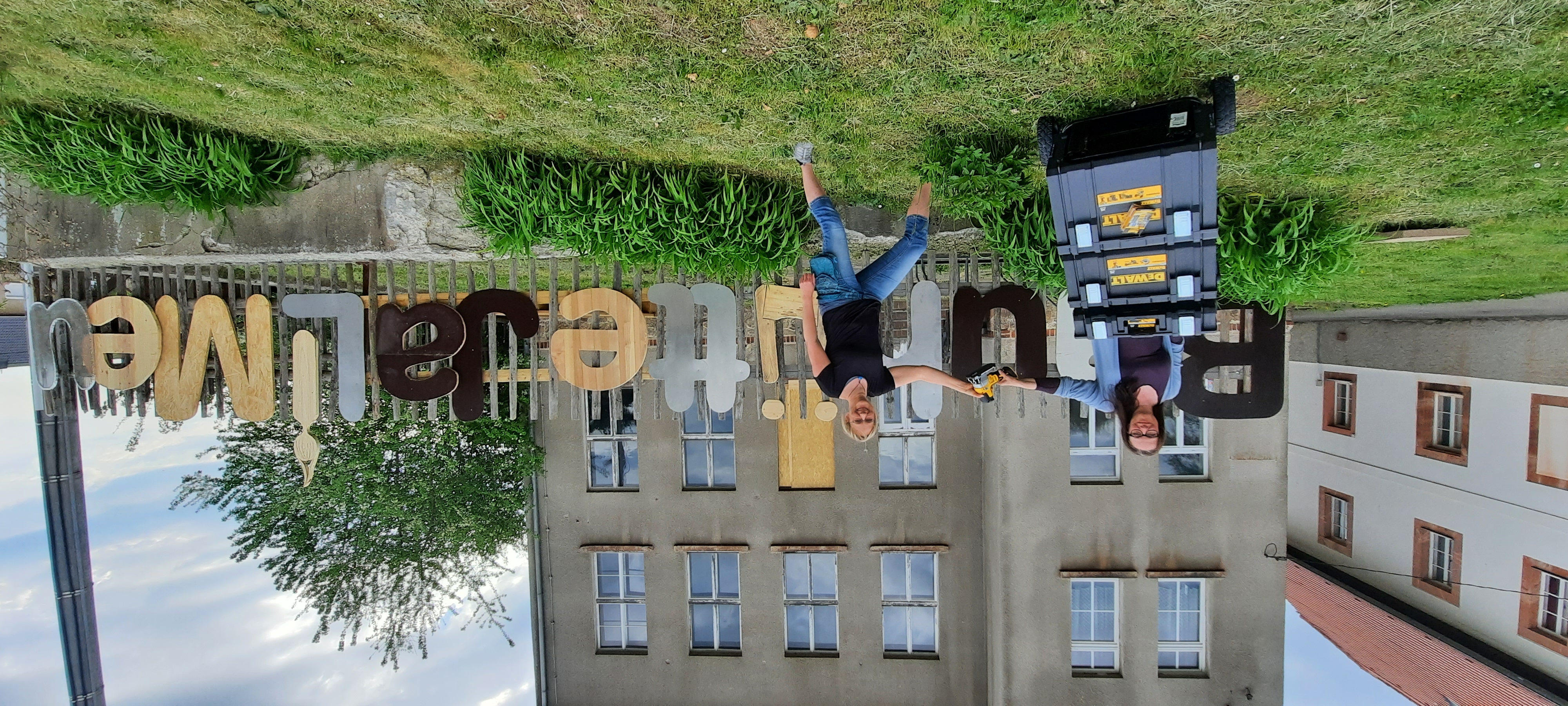 Der Bürgerverein JaLiMeu e. V. eröffnet die Bauhütte „Alte Schule Jahnshain“